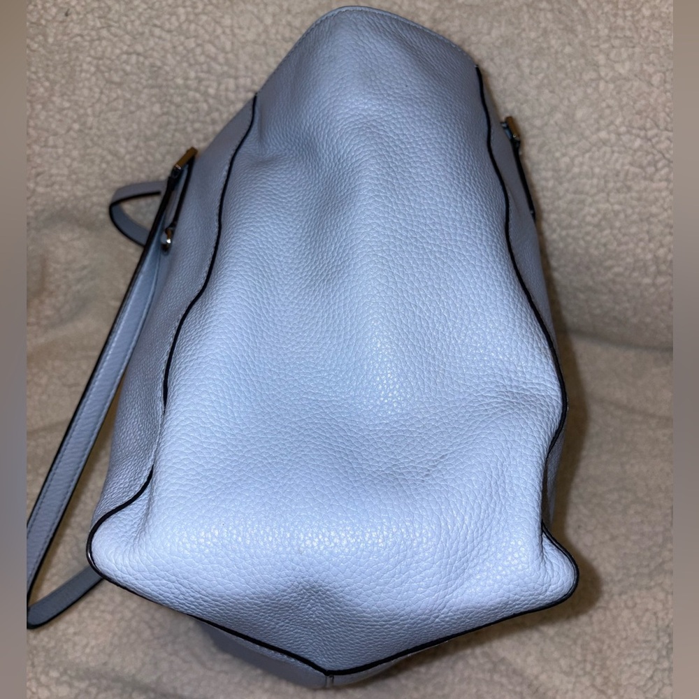 GIVEAWAY #1 MICHAEL KORS LARGE TOTE SATCHEL SHOULDER BAG POWDER BLUE - Picture 3 of 12